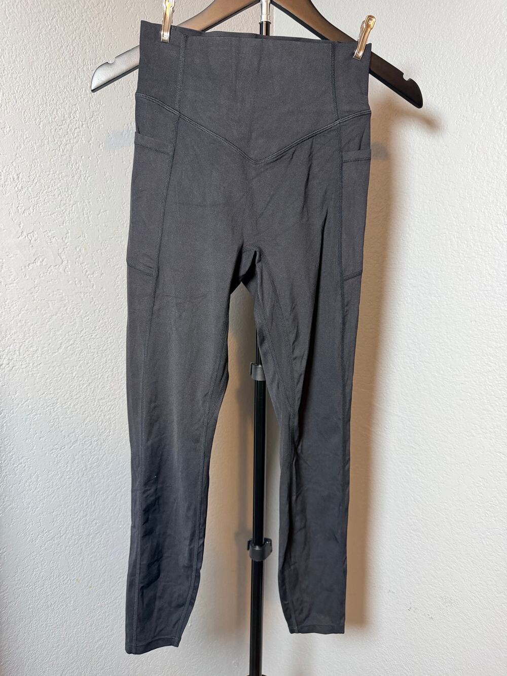 Halara Butt-Lifting Leggings - XS Black